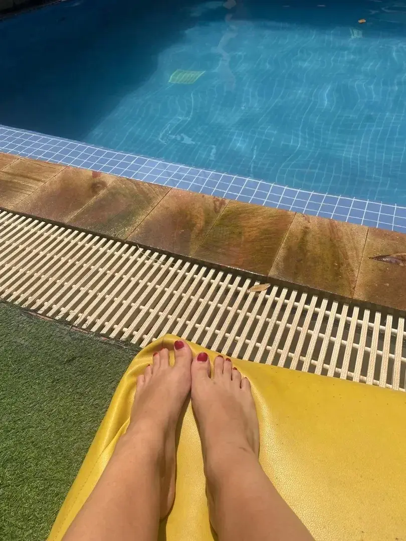 Leak & nude 5 — Zoesexyfeet