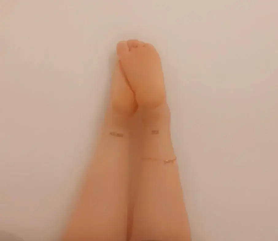 Leak & nude 2 — Sexy-pieds-feet