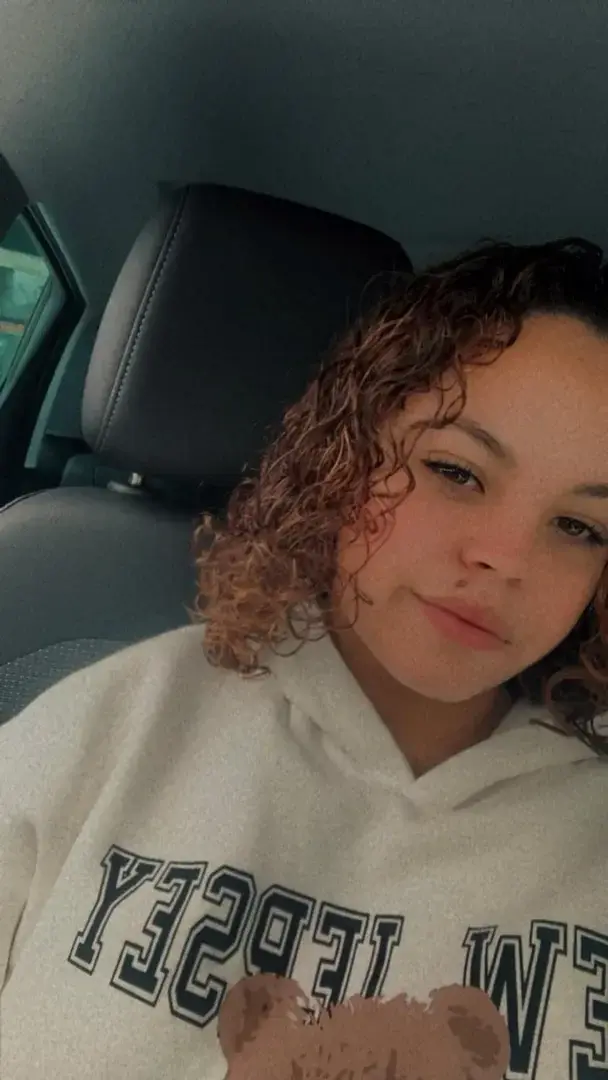 Leak public de Sweetie_pie — « Plutôt soft aujourd’hui 😌 » (nude) sur MYM