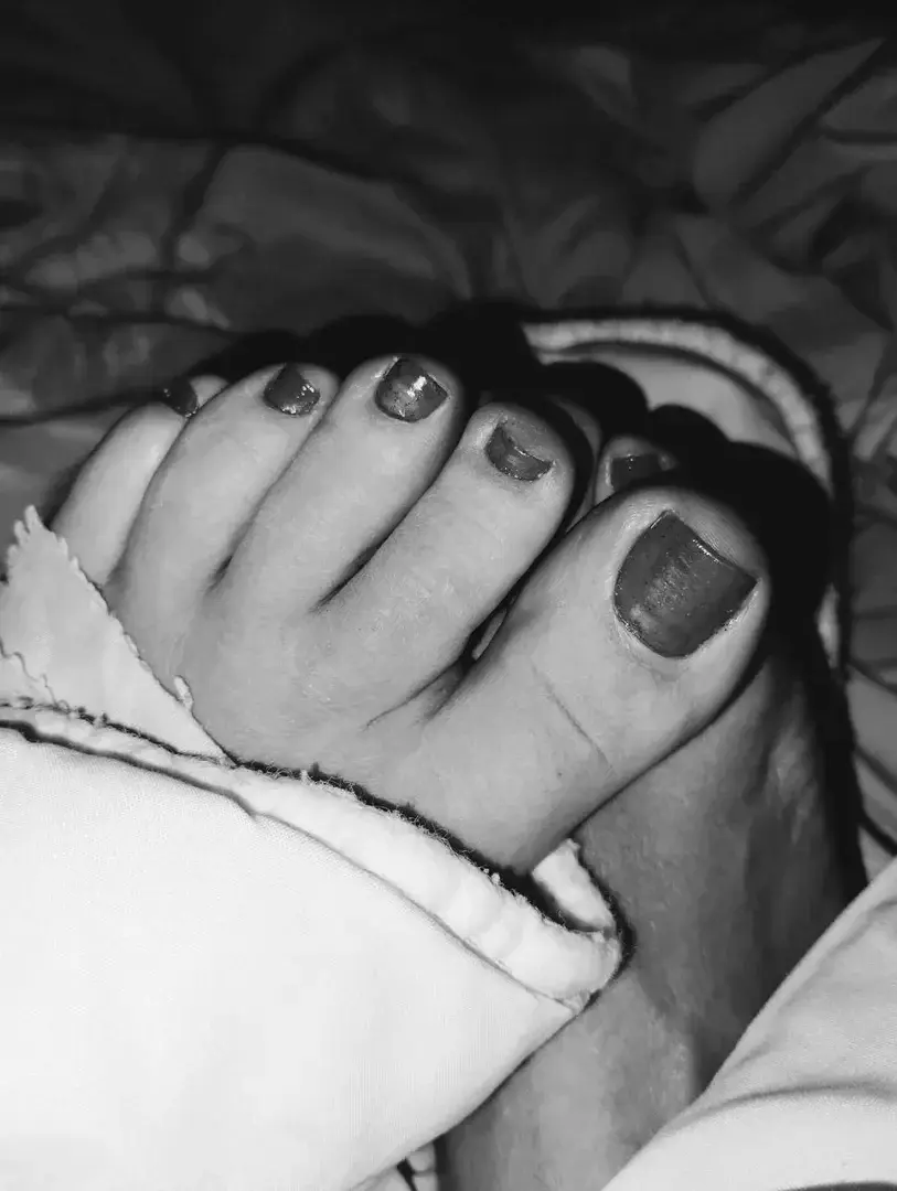 Leak & nude 3 — Aupieddubonheur24
