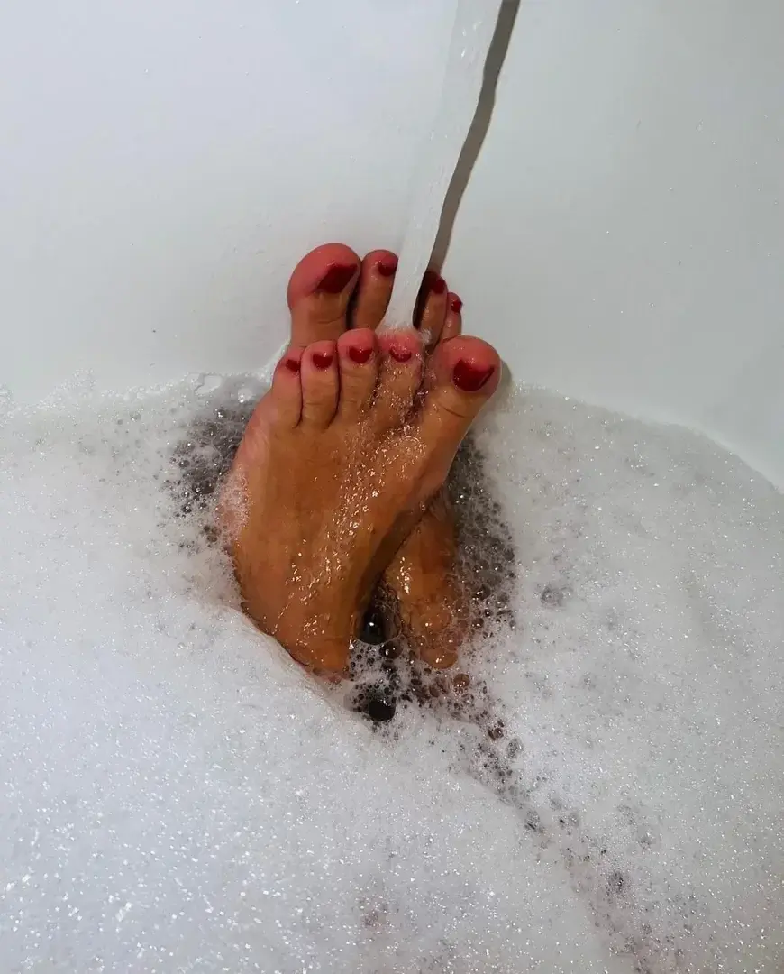 Leak & nude 5 — Aupieddubonheur24