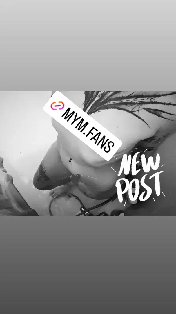Abonne toi pour en voir plus 🖤😈