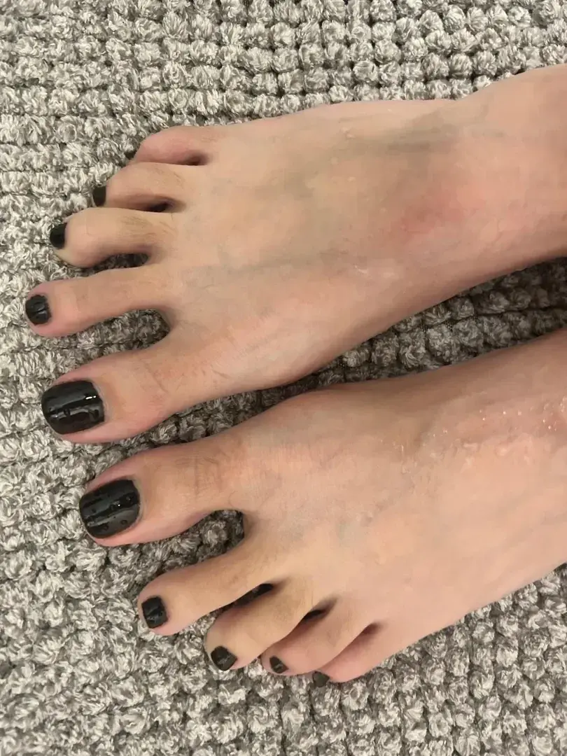 Leak & nude 3 — Pieds100