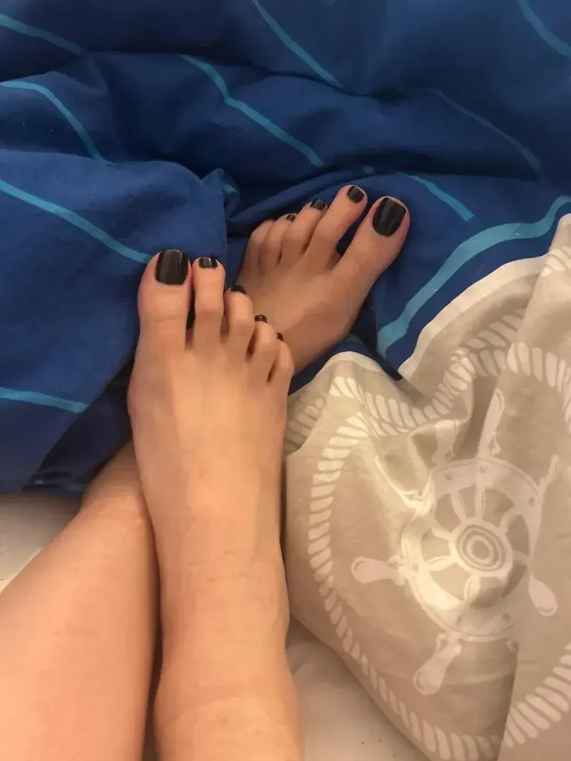 Leak & nude 5 — Pieds100