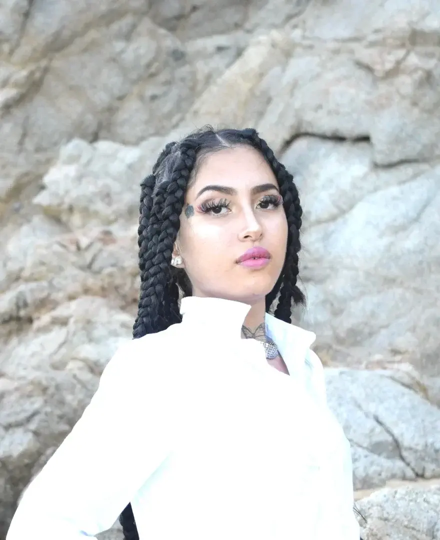 Leak & nude 2 — lourdes1