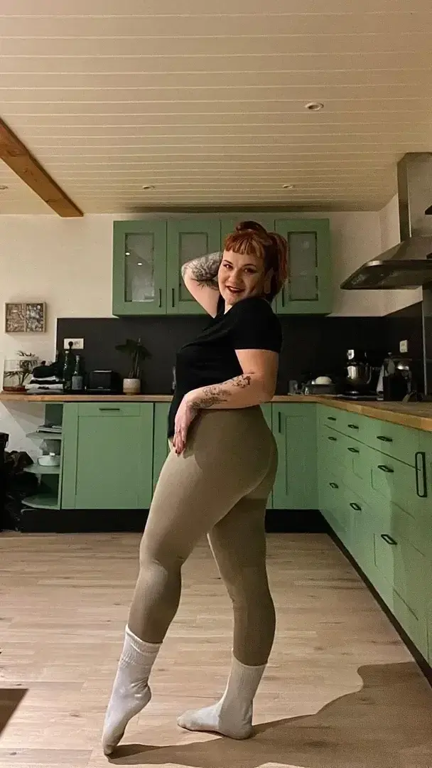 Leak & nude 1 — Crazy-bad-mom