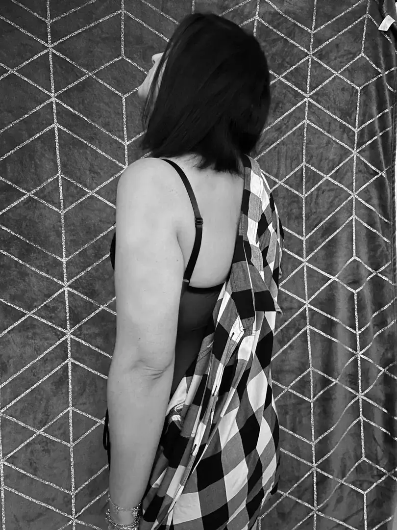 Leak & nude 3 — Estherworld
