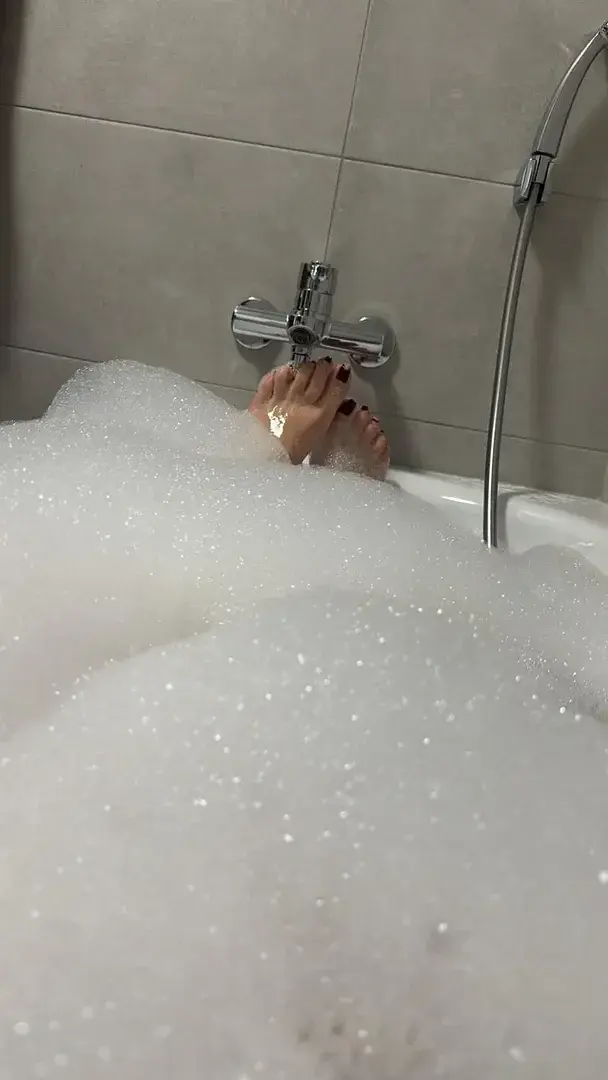 Leak & nude 5 — Jessica_pied_charme
