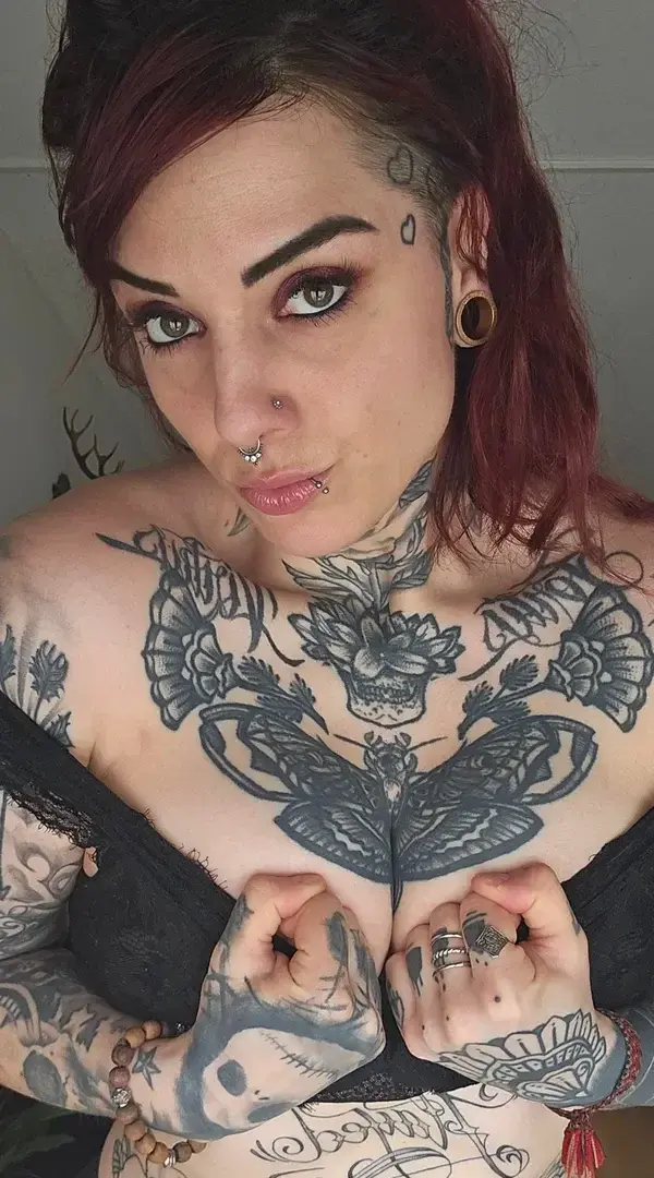 Demande moi quelque chose et je te le ferrai en vidéo pour toi 💦💦💦