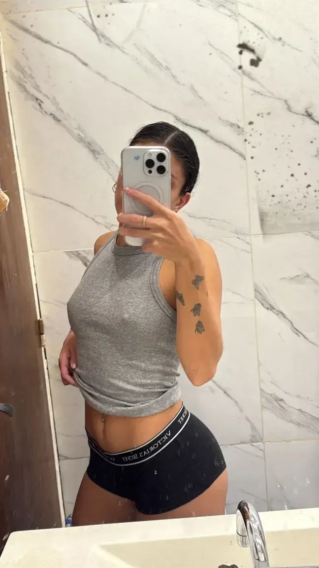 Leak & nude 1 — Larasvc