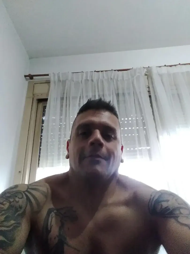 Leak & nude 1 — Lucianogatonegro81
