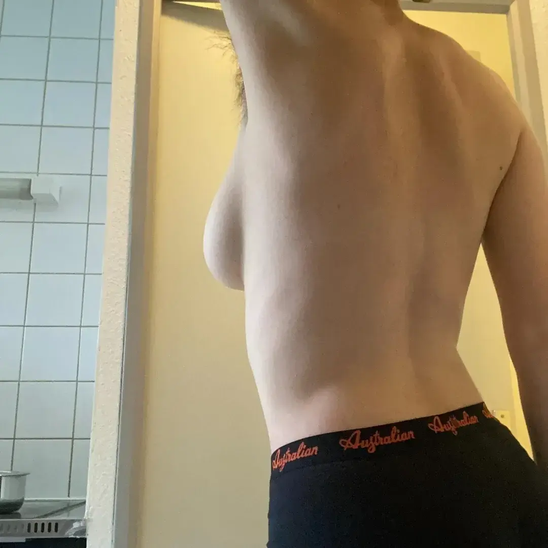 Leak & nude 2 — Transboobs