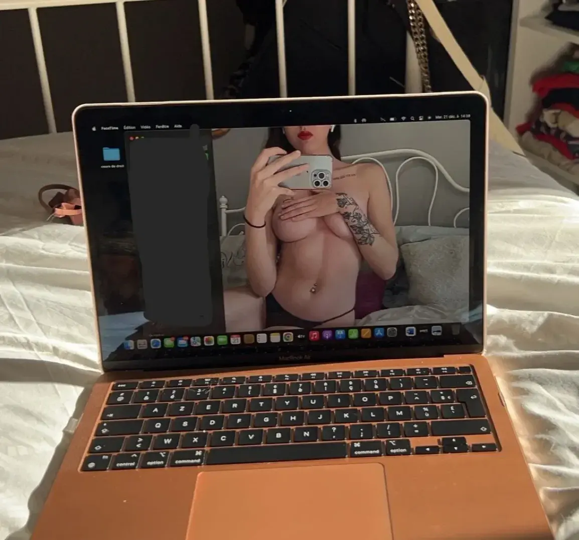 Leak & nude 1 — Wenzlyne