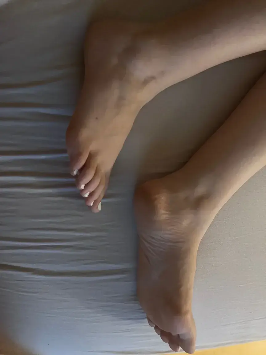 Leak & nude 2 — Lovesfeet58