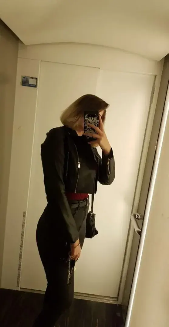 Leak & nude 2 — Lucie_40
