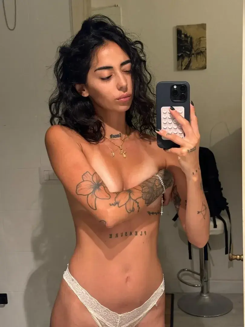 Lapetitepili - Photo exclusive MYM | French Modèles