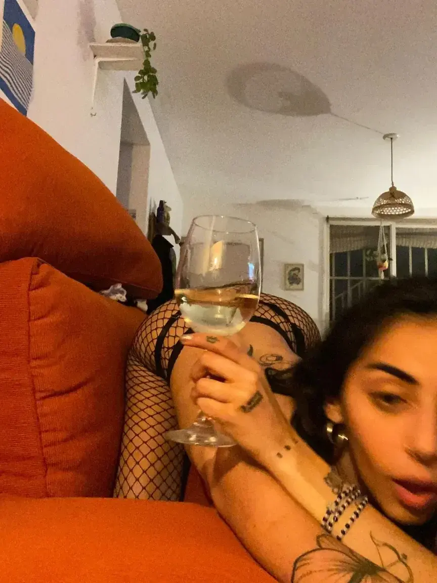 🎁 Abo GRATUIT À VIE +1 vidéo gratuite 🎁Heyyy ! 🌸 Suis-moi pour découvrir mon côté caché :) Si tu t’abonne t’aura une vidéo de moi gratuitement en privé 🙈