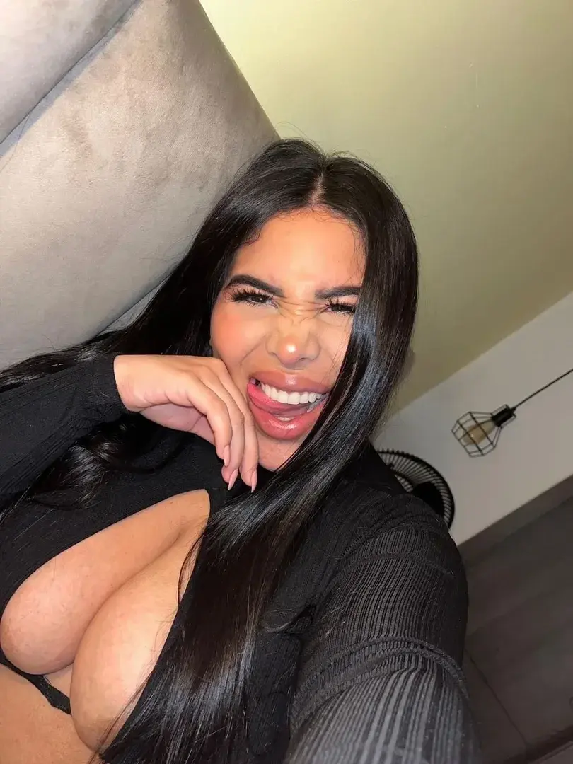 👅👅Lyon🔞   https://onbit.pro/Juliebrunette