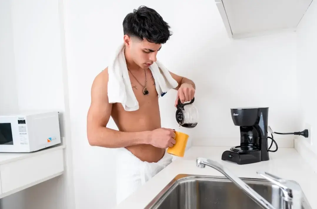 Leak & nude 6 — Aronfoxx