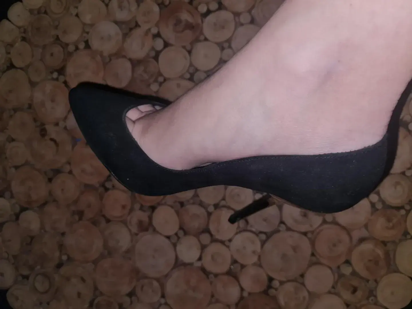 Leak & nude 1 — Pieds_toutdoux