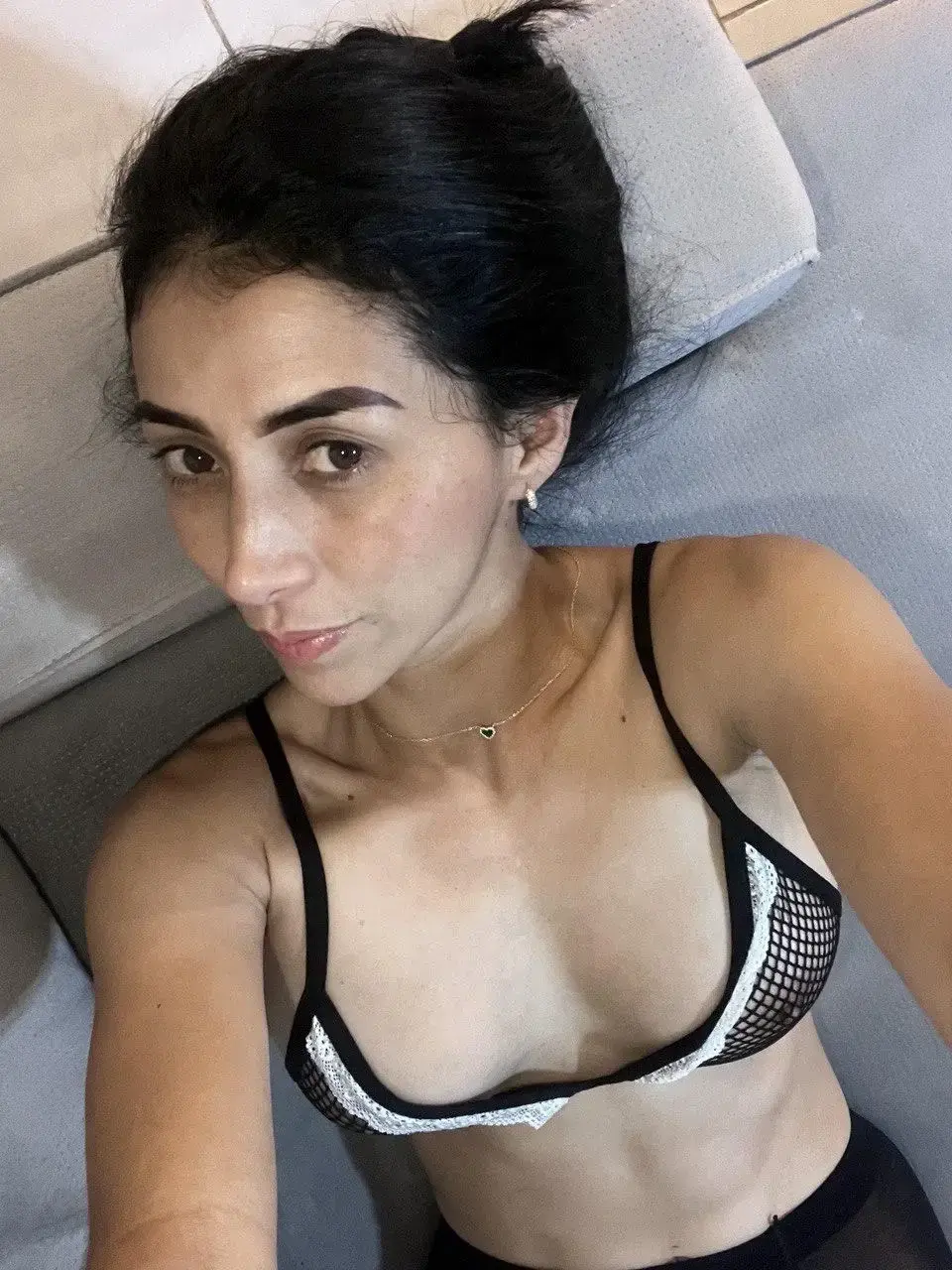 Leak public de Catherineclb — « Je suis ton plus grand fantasme 😈 » (nude) sur MYM