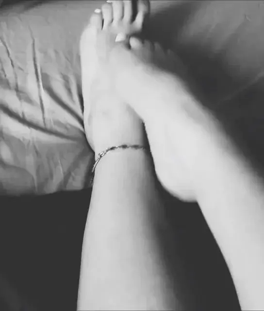 Leak & nude 2 — Madmoizelle_feets38