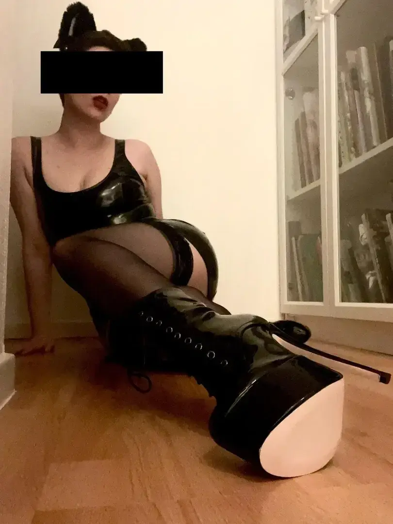 Leak & nude 4 — Mecanographielibertine
