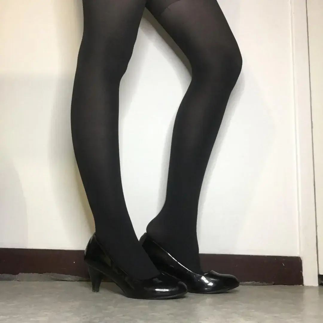 Leak & nude 1 — Feet_laur