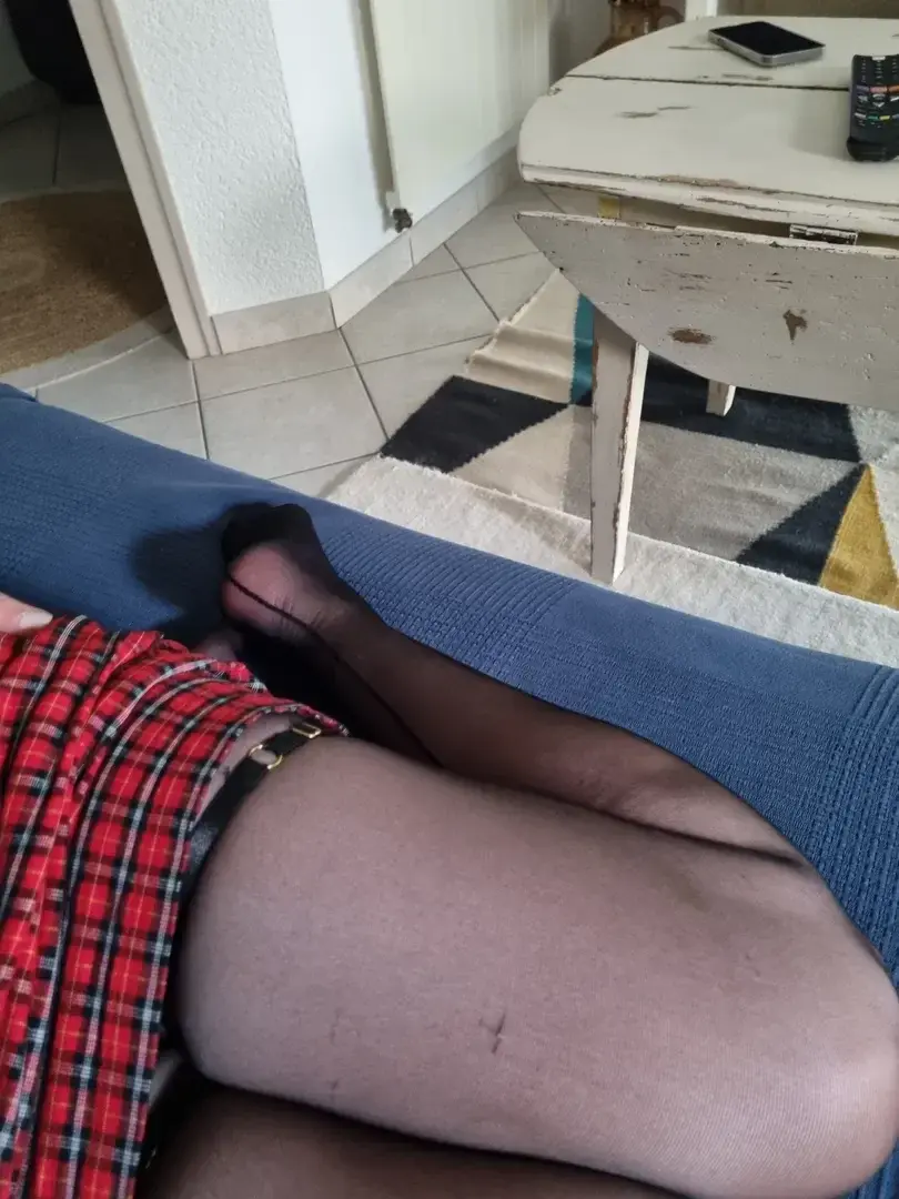 Leak & nude 3 — Piedsplug