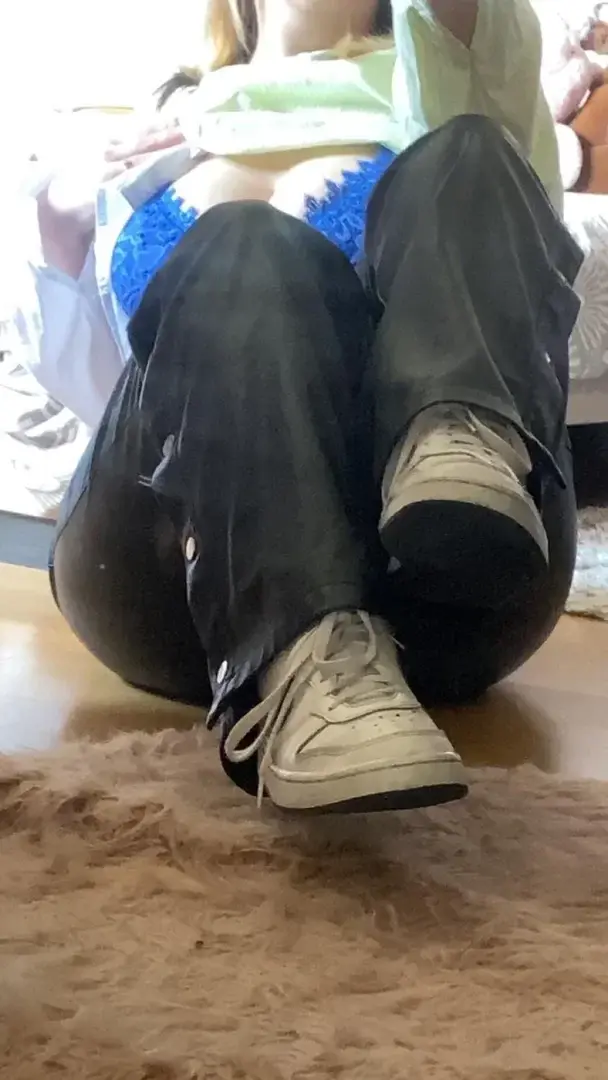 Leak & nude 2 — Aprylslut_