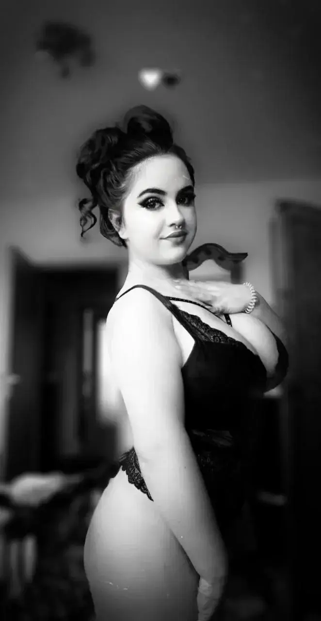 Leak & nude 2 — Xglossynelly