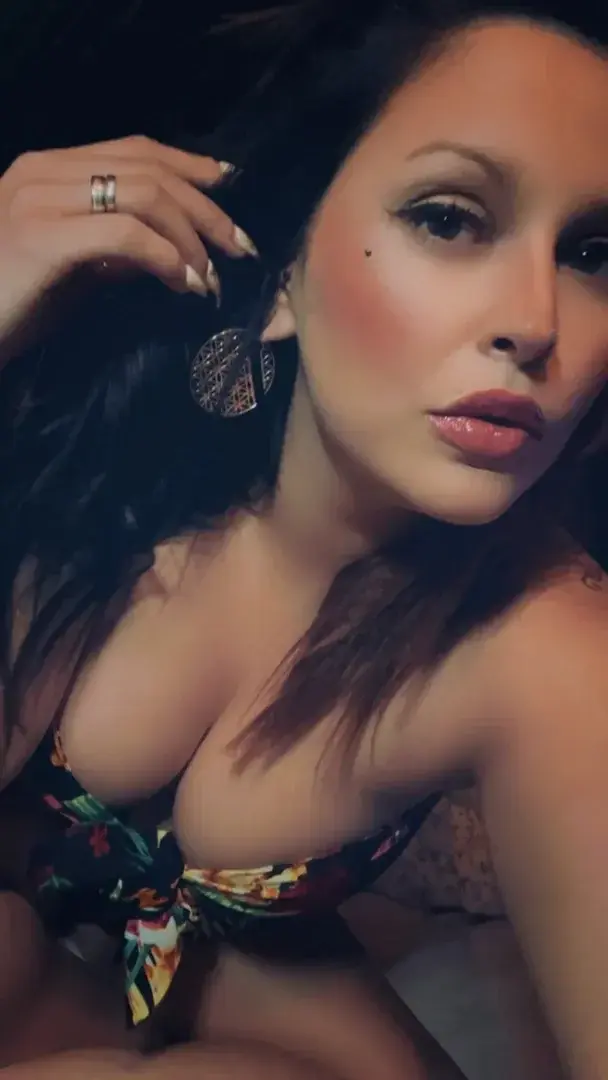 🌺🌺👄