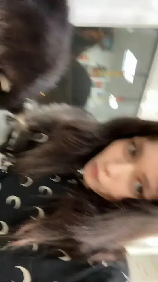 Attends ! arrête toi 🚨 Mon abonnement est gratuit hihi