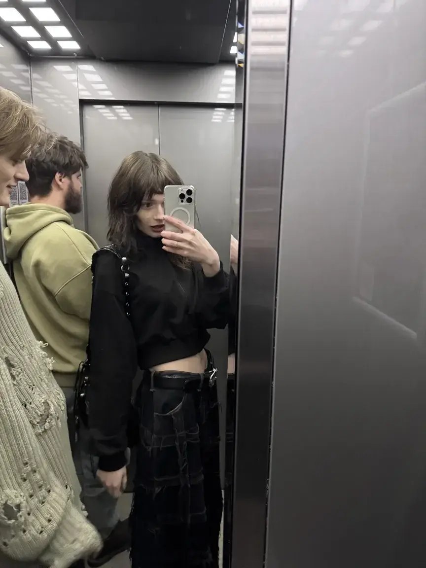 Média public — Petitevanilla : « Attends ! arrête toi 🚨 Mon abonnement est gratuit hihi » (Uncove)