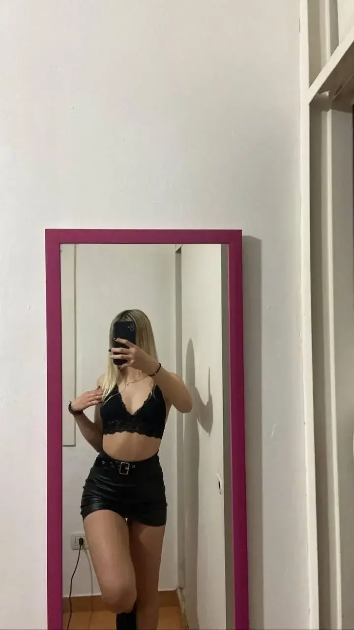 Leak & nude MYM — Little_pink75 : « Tu vas arriver à me charmer ? ❤️ Code Free : PINK100 » (MYM)