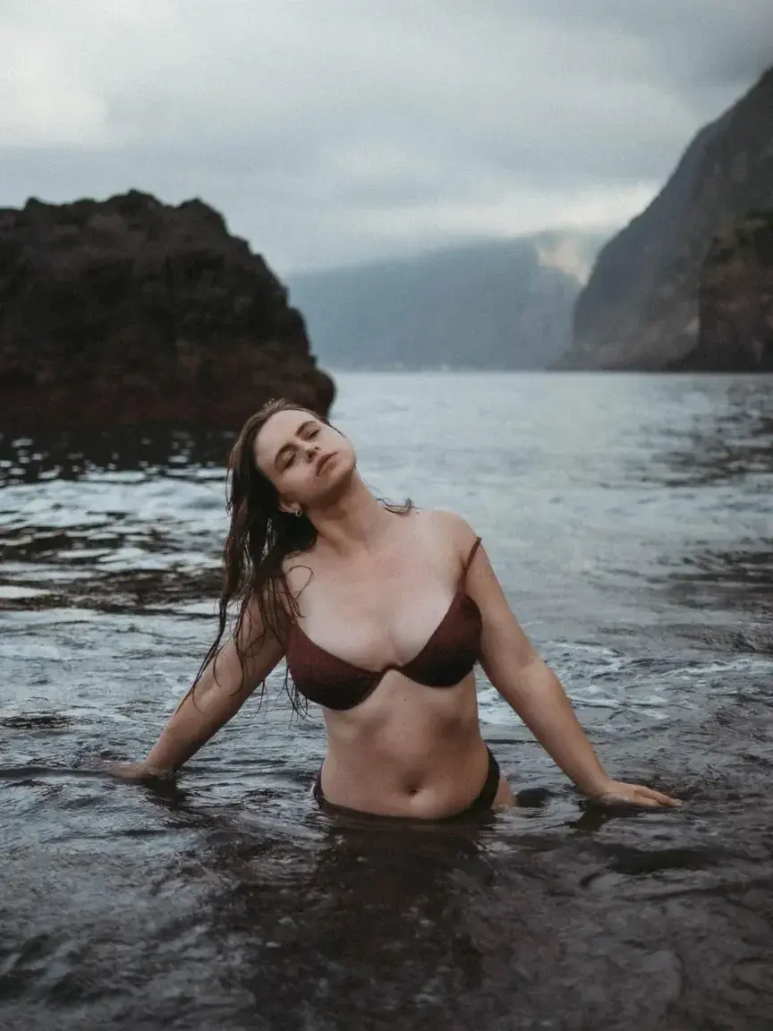 Leak & nude MYM — Venusnordique : « En vacances 🌊 » (MYM)