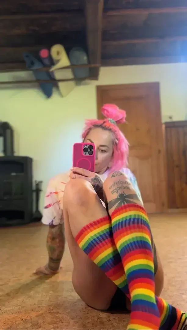 Leak & nude 4 — Veganlovecari