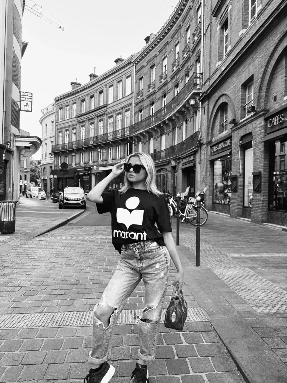 Si tu like ce message j'ai programmé un truc qui te débloque une photo en mp 🤭