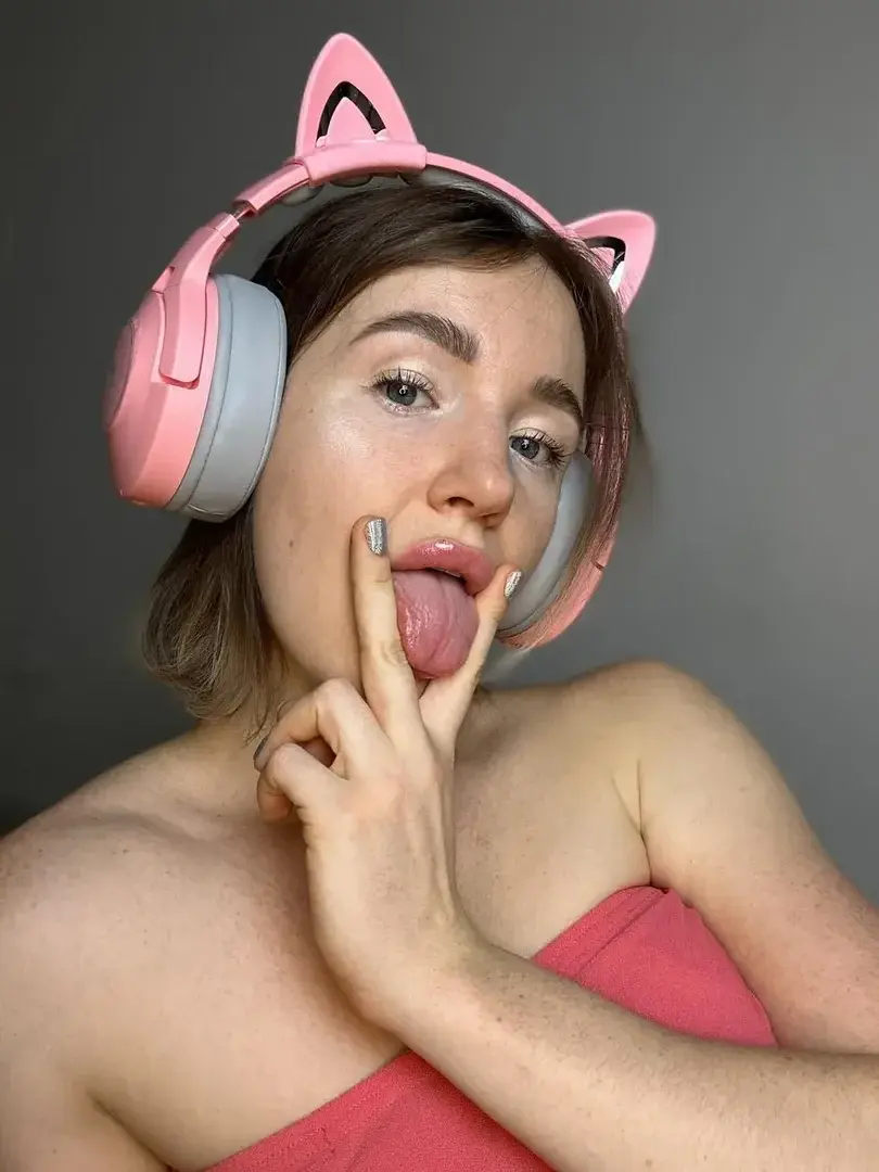 Tina_yoga — média 9 | French Modèles