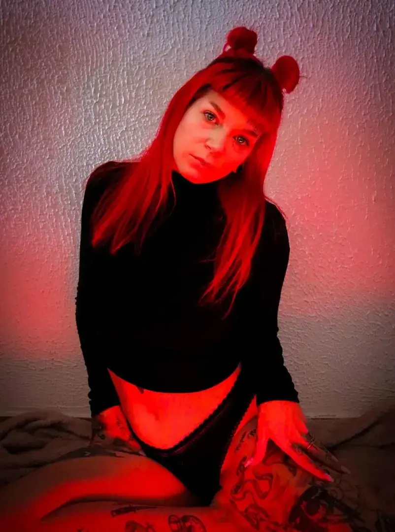 #red #sexy #tattoo 🔥🔥🔥