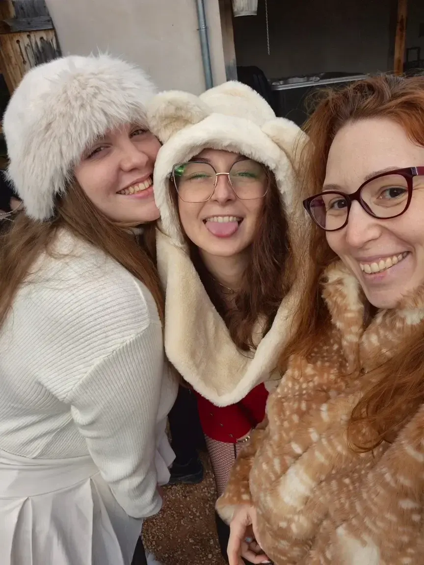 Trouve le poisson et gagne un cadeau !Ecris moi en privé pour me donner ta réponse.Photo avec mes copines @redandreamoon et @sunymilky