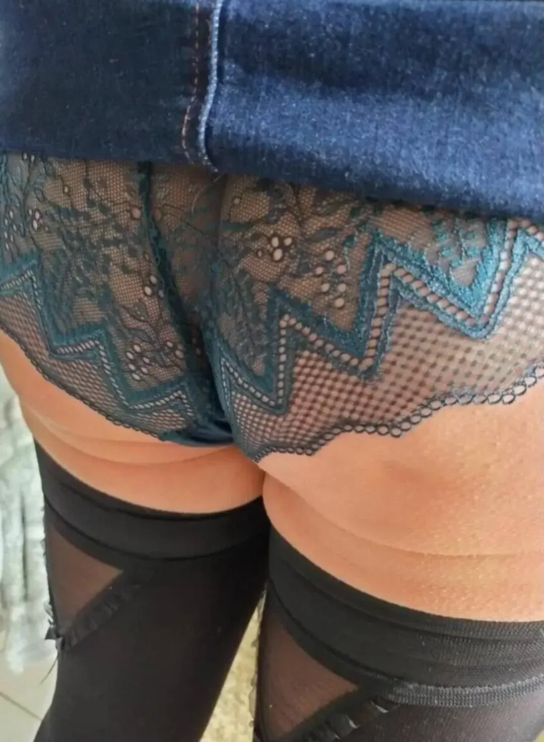Leak & nude MYM — Libellule58 : « Coucou mes p'tits coquins rejoignez moi vite et bénéficiez de 5 euros de réduction sur votre abonnement au plaisir de vous lire 💋💋💋 » (MYM)