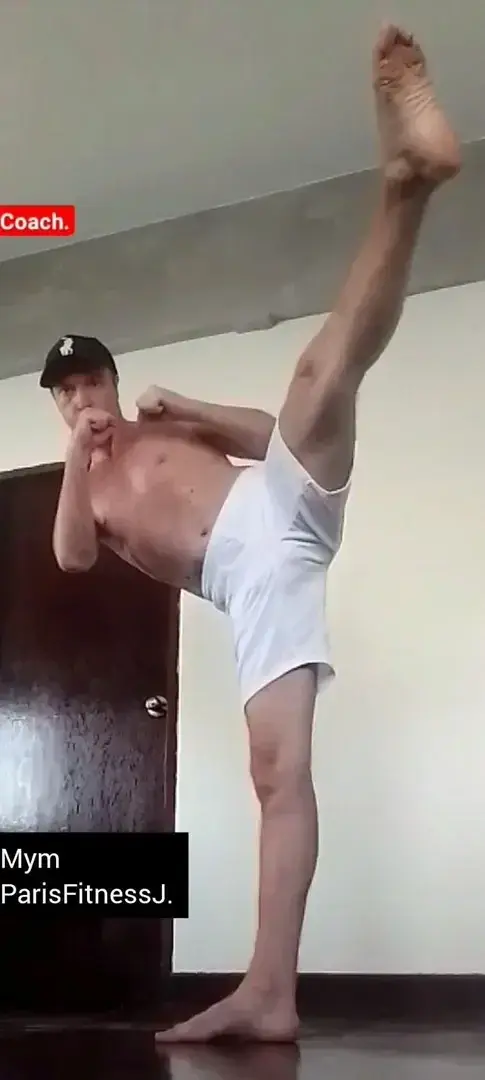 High kick.#fight #fitness #charming