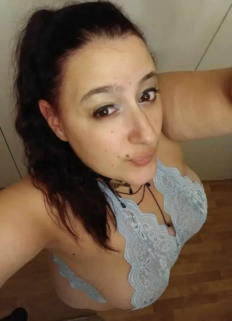 Leak & nude MYM — Cassitalia : « Je suis de retour avec un week-end bien rempli et le temps de récupérer avec le salon. 😘 » (MYM)