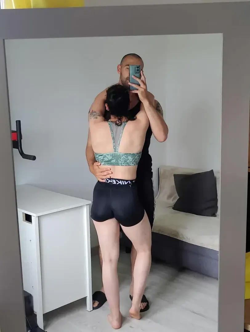 Leak & nude 1 — lesfousdelabaise