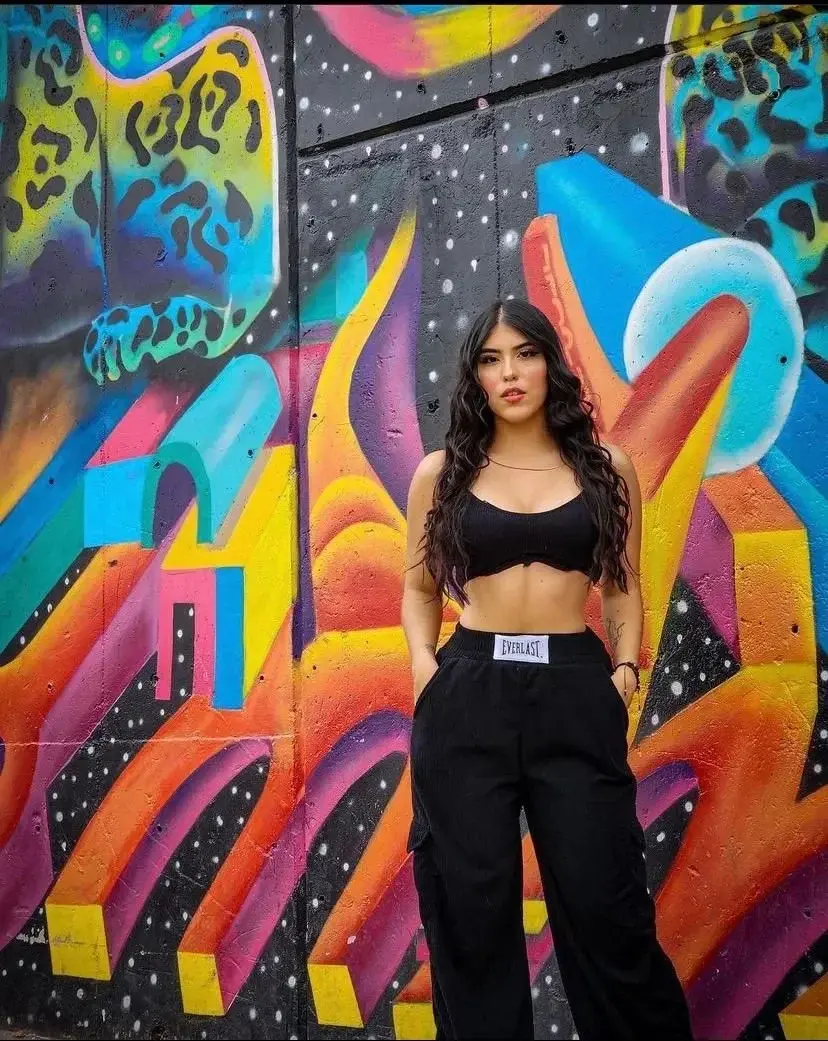 Leak public de Allemariana — « Sexy en tout circonstance » (nude) sur MYM