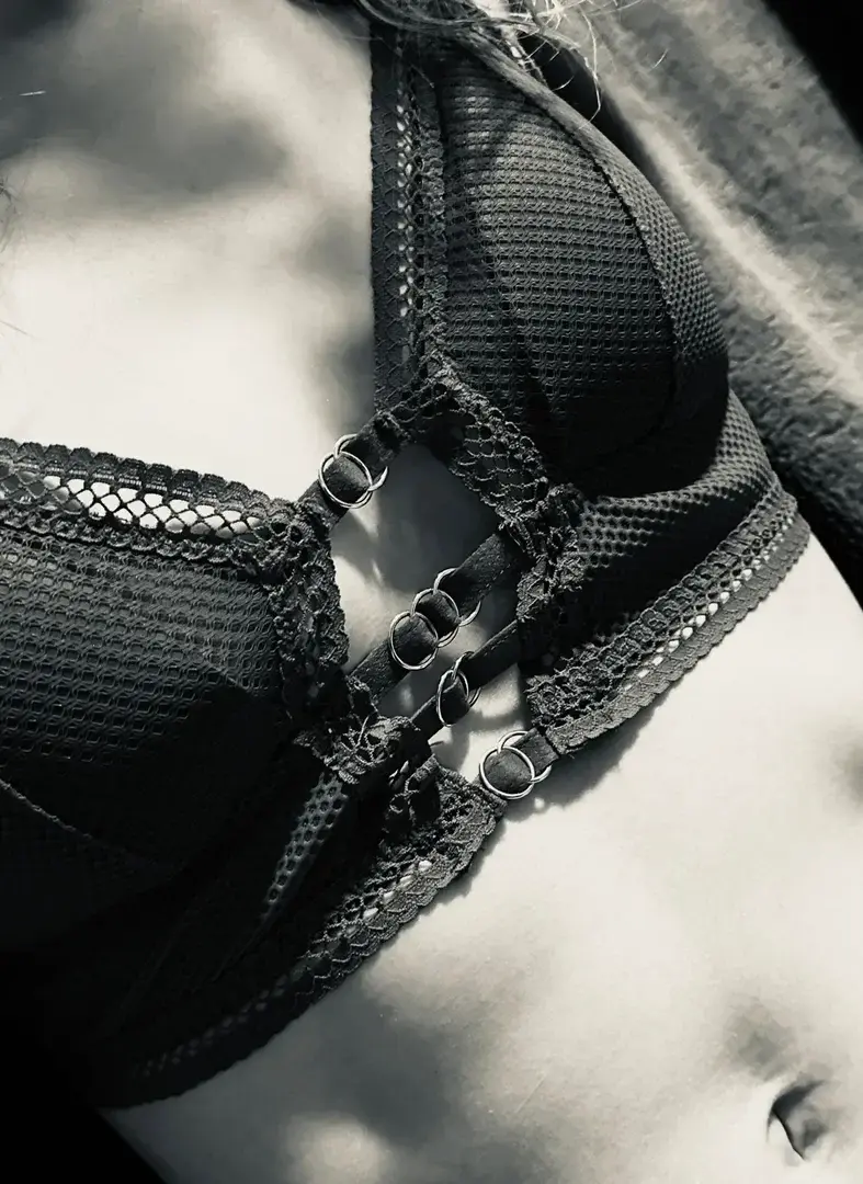 Leak & nude 5 — Doucerotique