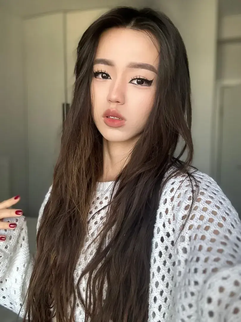 Leak public de Cuteealya — « CODE ALYAA = ABONNEMENT 100% GRATUIT 💕😏 » (nude) sur MYM