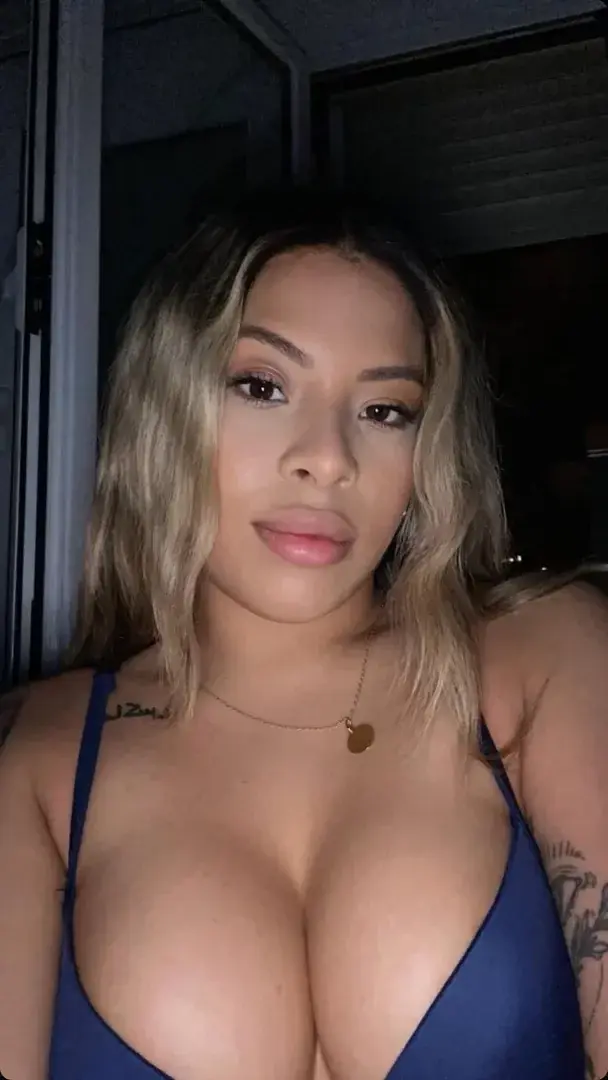 Leak & nude 4 — Mayteezambranooo