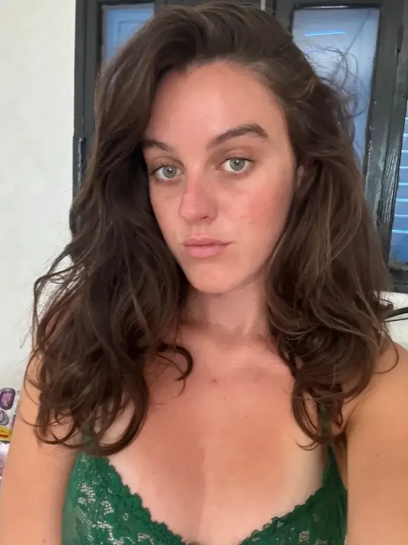 Leak & nude MYM — ocevyb : « Bonjour j’espère vous avez bien dormie 🥵 » (MYM)